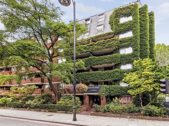 Studio for rent in Earl's Court, Greater London