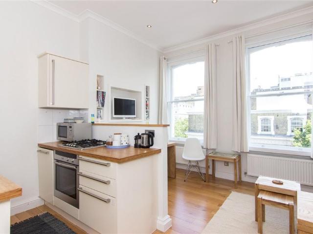 Apartment for rent in Earl's Court, Greater London