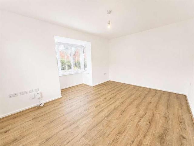 House for rent in Rossmore, Cheshire