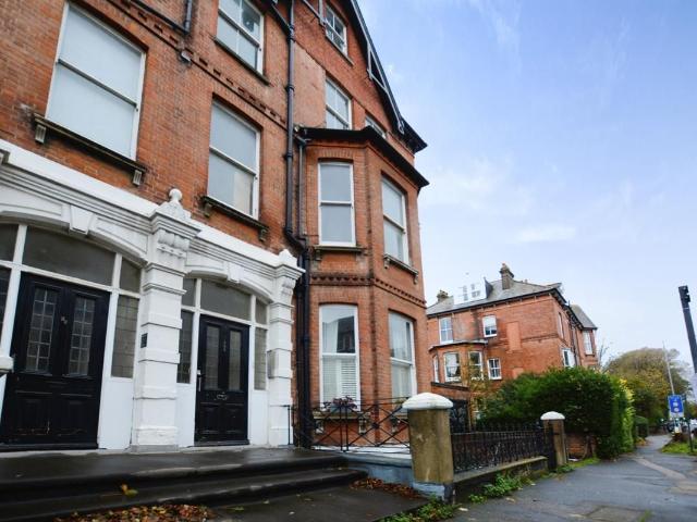 Apartment for rent in Aldrington
