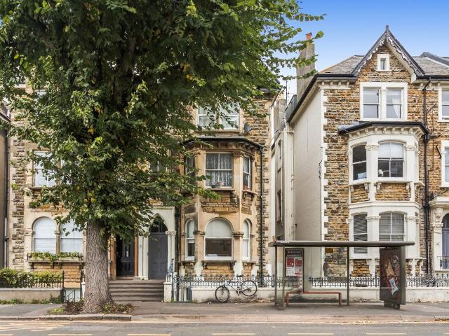 Apartment for rent in Aldrington