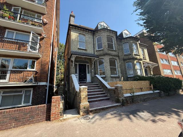 Apartment for rent in Aldrington