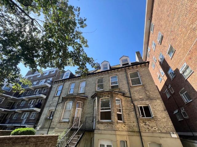 Apartment for rent in Aldrington