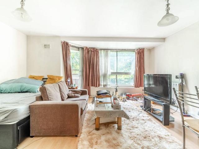 House for rent in Earl's Court, Greater London