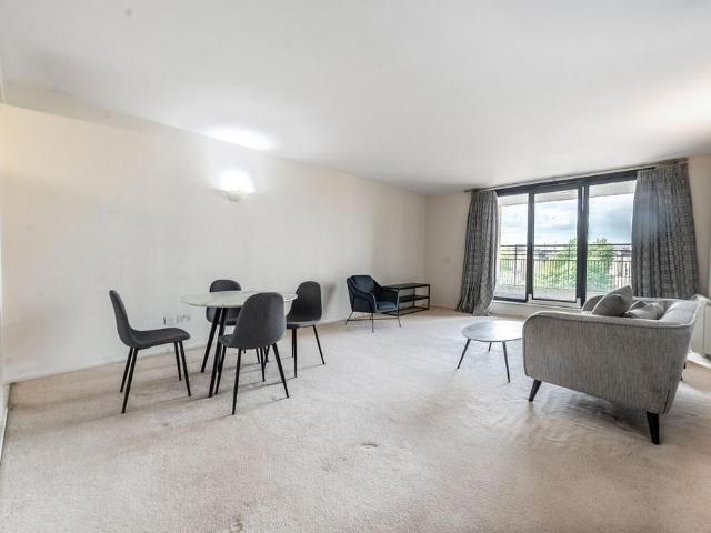 Apartment for rent in South Kensington, Greater London