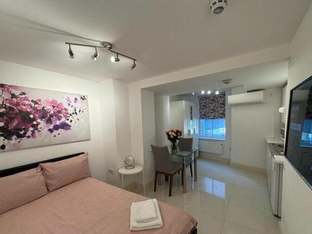 House for rent in Lyons, Greater London