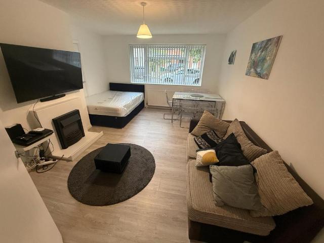 House for rent in London Borough of Merton, Greater London