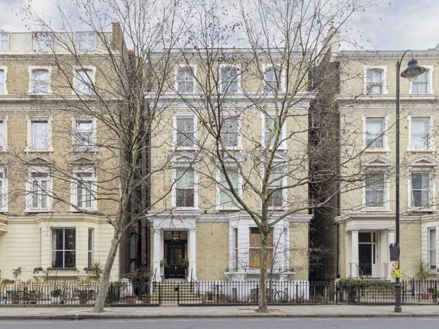 House for rent in Earl's Court, Greater London