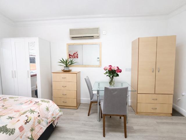 Apartment for rent in South Kensington, Greater London