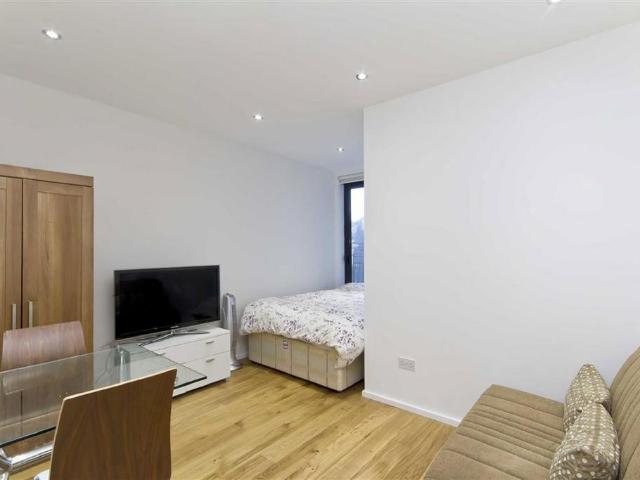 Apartment for rent in South Kensington, Greater London