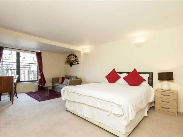 Apartment for rent in South Kensington, Greater London