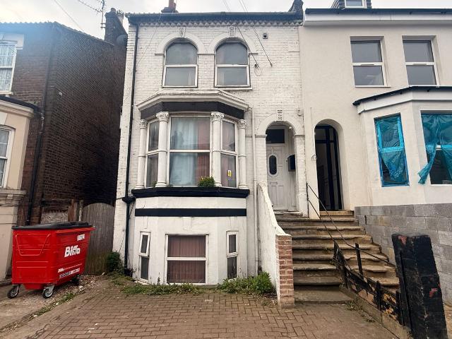 House for rent in Spring Park, Luton