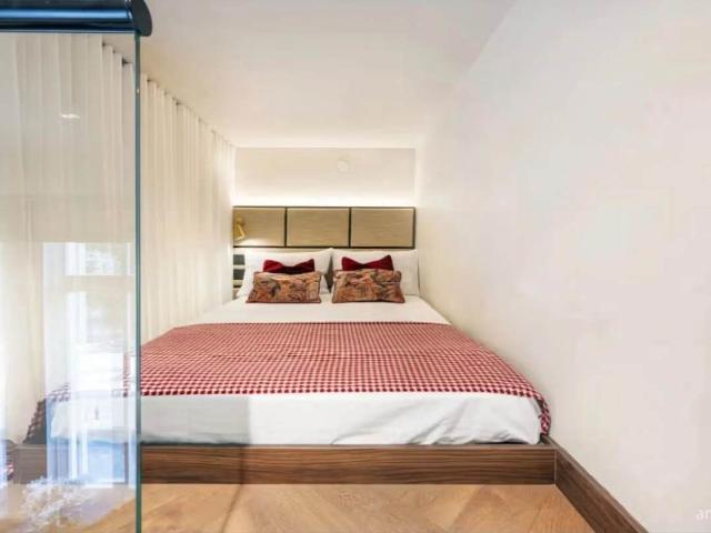 Studio for rent in Brompton, Greater London