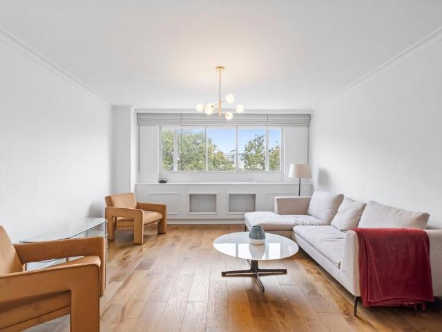 Apartment for rent in Brompton, Greater London