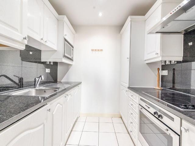 Apartment for rent in South Kensington, Greater London