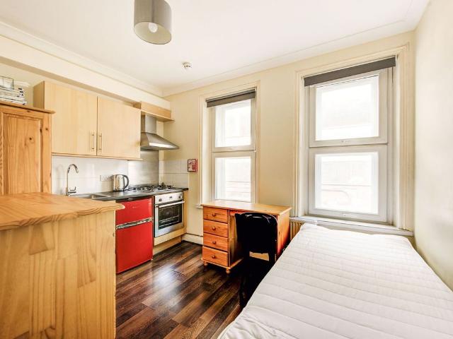 Studio for rent in Royal Borough of Kensington and Chelsea, Greater London
