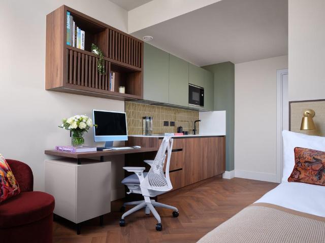 Apartment for rent in Brompton, Greater London