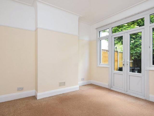 House for rent in Alton Barnes, Essex