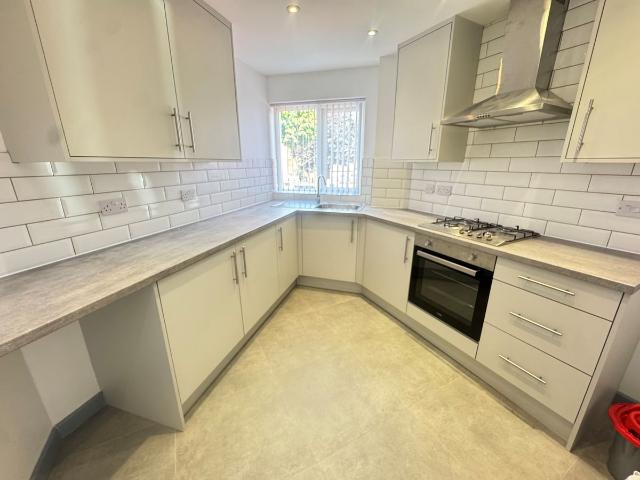 Apartment for rent in Dixon's Green, West Midlands