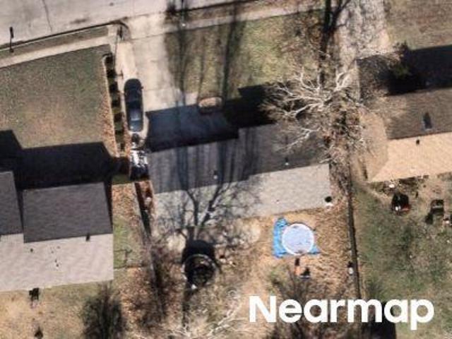 House for sale in Harrah