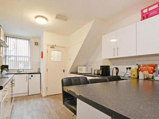 House for sale in Saint George's, Netherthorpe