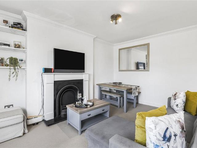 Apartment for rent in Fulham, Greater London