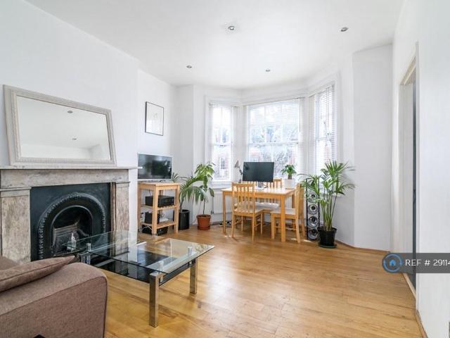 Apartment for rent in Fulham, Greater London