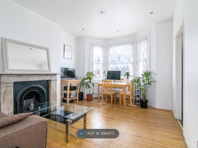 Apartment for rent in Fulham, Greater London