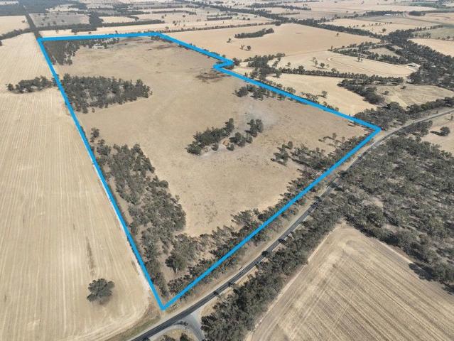 Cottage for sale in Nathalia, Victoria