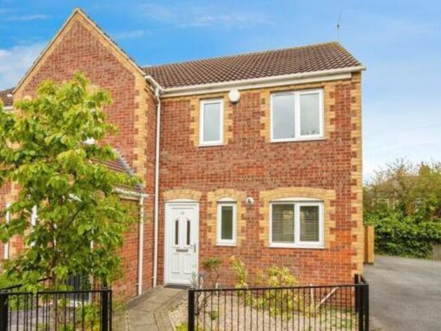 House for sale in Royston, South Yorkshire