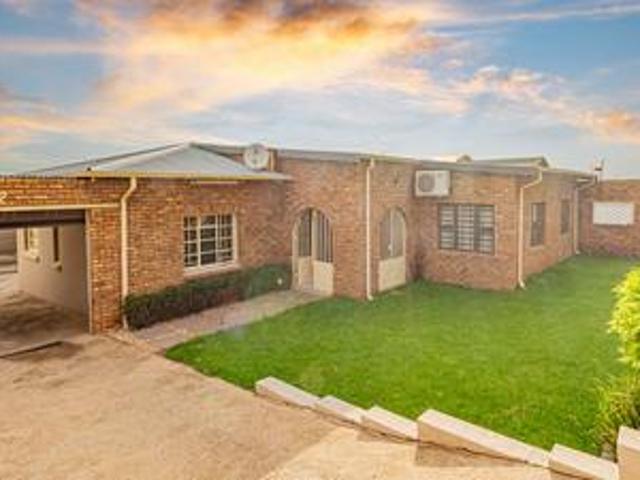 House for sale in Vosloorus, Gauteng