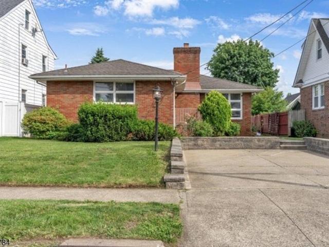 House for sale in Passaic, New Jersey
