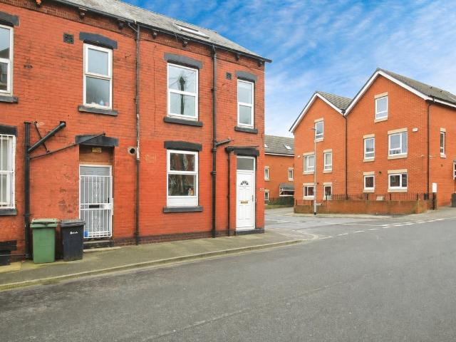 House for rent in Holbeck, West Yorkshire