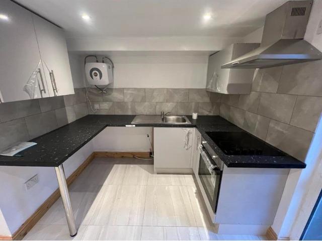 Studio for rent in Thornton Lodge, Huddersfield