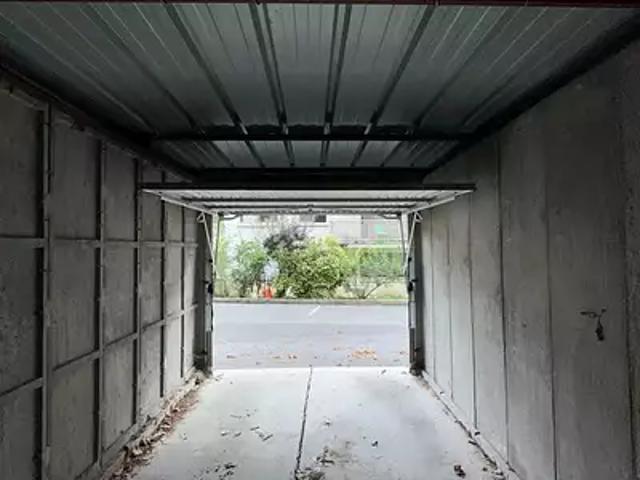 Garage location à Crosne, Essonne