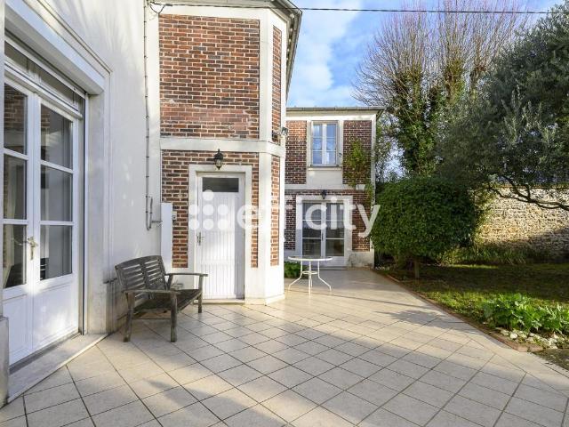 Maison vente à Évry, Crosne