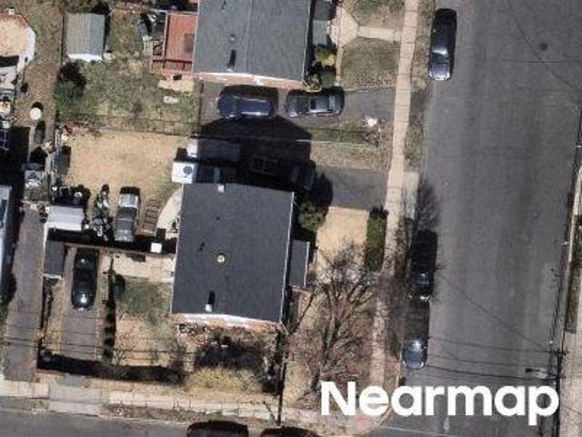 House for sale in Elizabeth