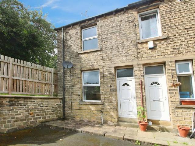 House for rent in Huddersfield, Kirklees