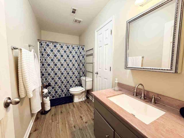 Apartment for rent in Commerce, Jackson County