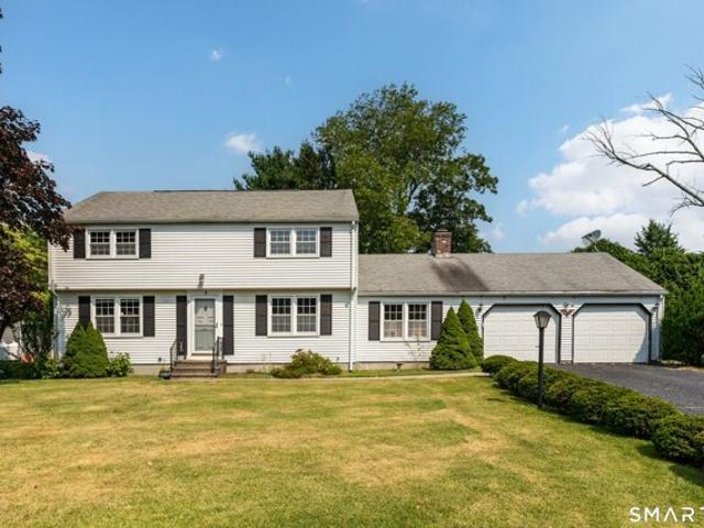 House for sale in Waterford, Connecticut
