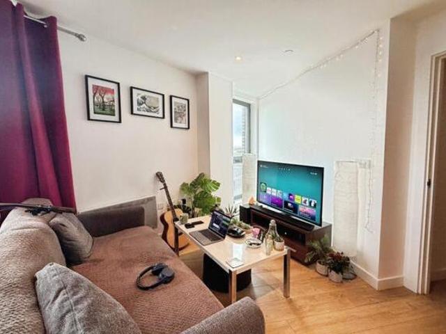House for rent in Richmond Hill, West Yorkshire
