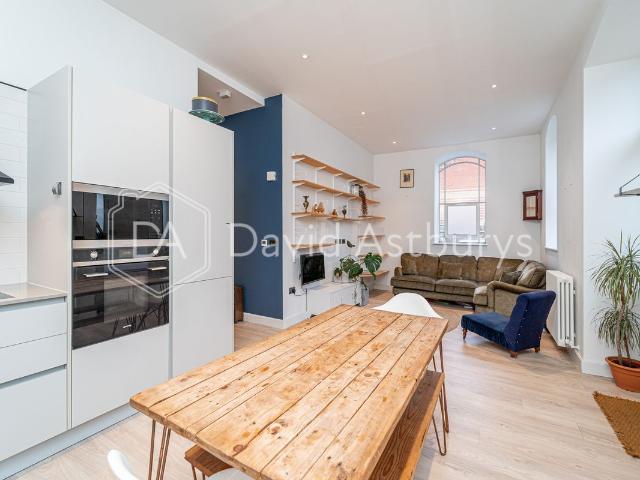 Apartment for rent in Hornsey, Greater London