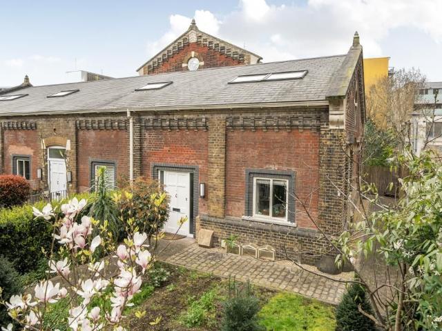 Apartment for rent in Hornsey, Greater London
