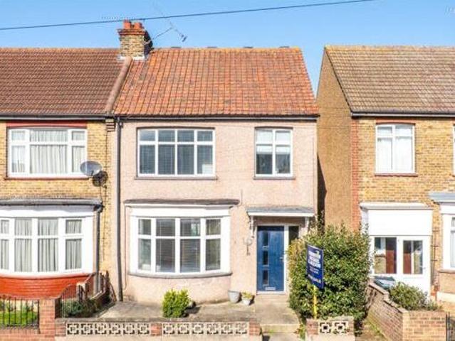 House for sale in Kings Farm, Hamerton
