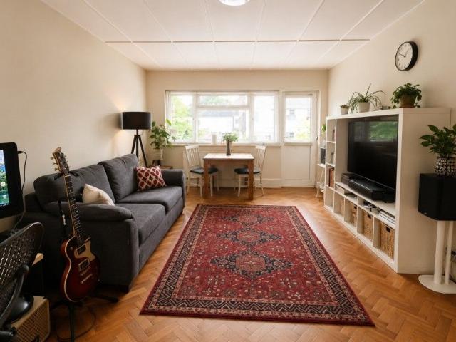 Apartment for rent in Charlotteville, Westborough