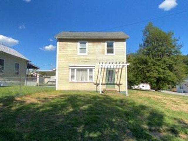 House for sale in Clarksburg, West Virginia
