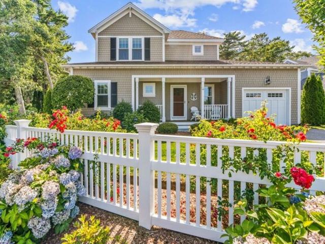 House for sale in Mashpee
