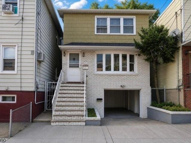 House for sale in Harrison, Hudson County