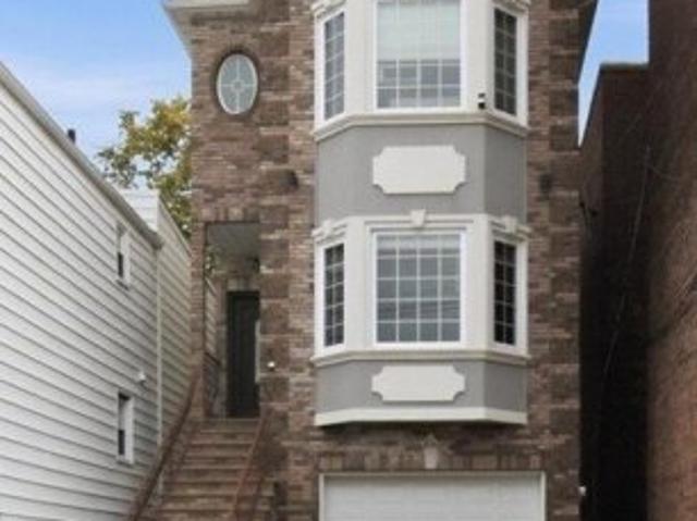 House for sale in Harrison, Hudson County