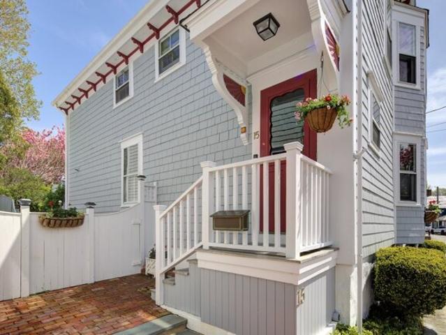 House for sale in Newport